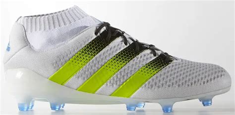 adidas voetbalschoenen met sok .